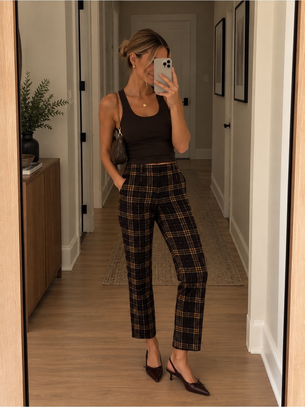Aritzia Wilfred Darontal Cropped Pant